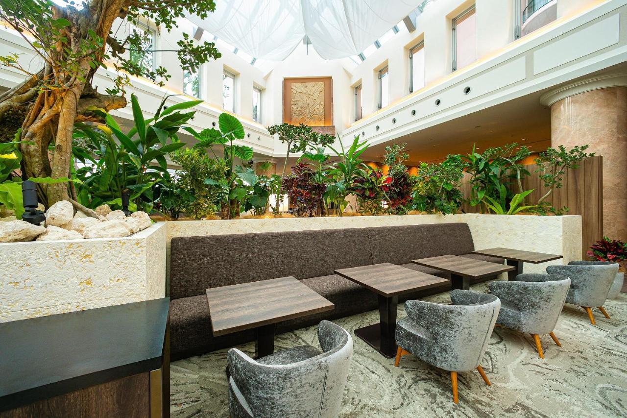 Oriental Hotel Okinawa Resort & Spa Nago Exteriér fotografie The interior of the hotel